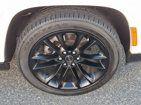 Used 2024 Jeep Grand Wagoneer L Series II w/ Quick Order Packagew 28T image 8