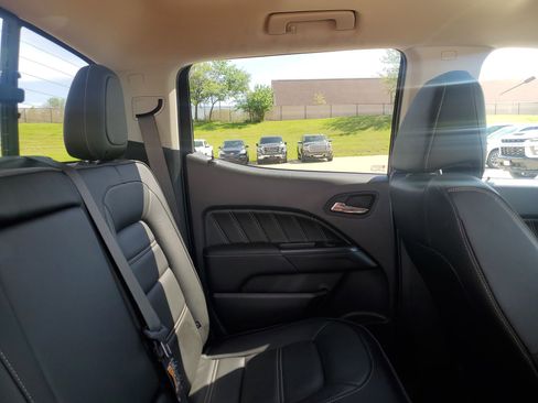 Used 2022 GMC Canyon Denali AWD/4WD image 32