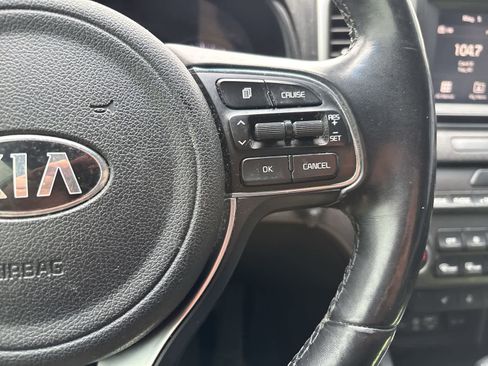 Used 2017 Kia Sportage EX w/ EX Premium Package FWD image 9