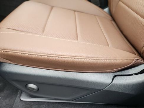 New 2026 Mercedes-Benz GLE 450 4MATIC image 9