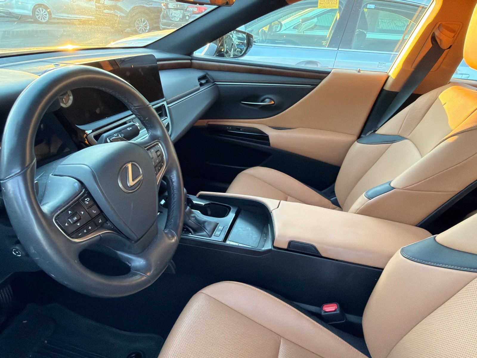 Used 2023 Lexus ES 300h w/ Premium Package FWD image 6