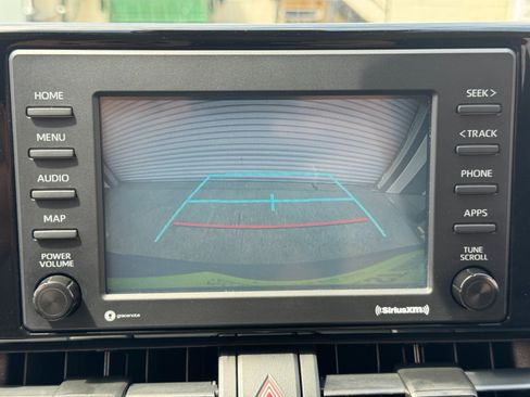 Used 2021 Toyota RAV4 XLE w/ Convenience Package FWD image 25