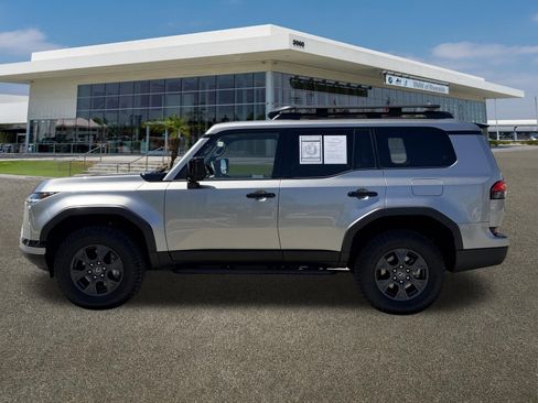 Used 2024 Lexus GX 550 AWD/4WD image 6