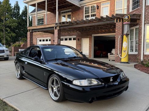 Used 1994 Ford Mustang Cobra RWD image 15