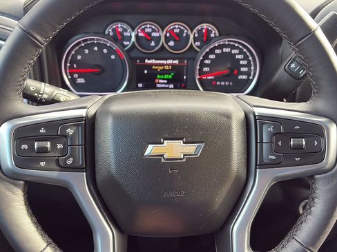 Used 2022 Chevrolet Silverado 1500 LTZ w/ LTZ Premium Package image 31