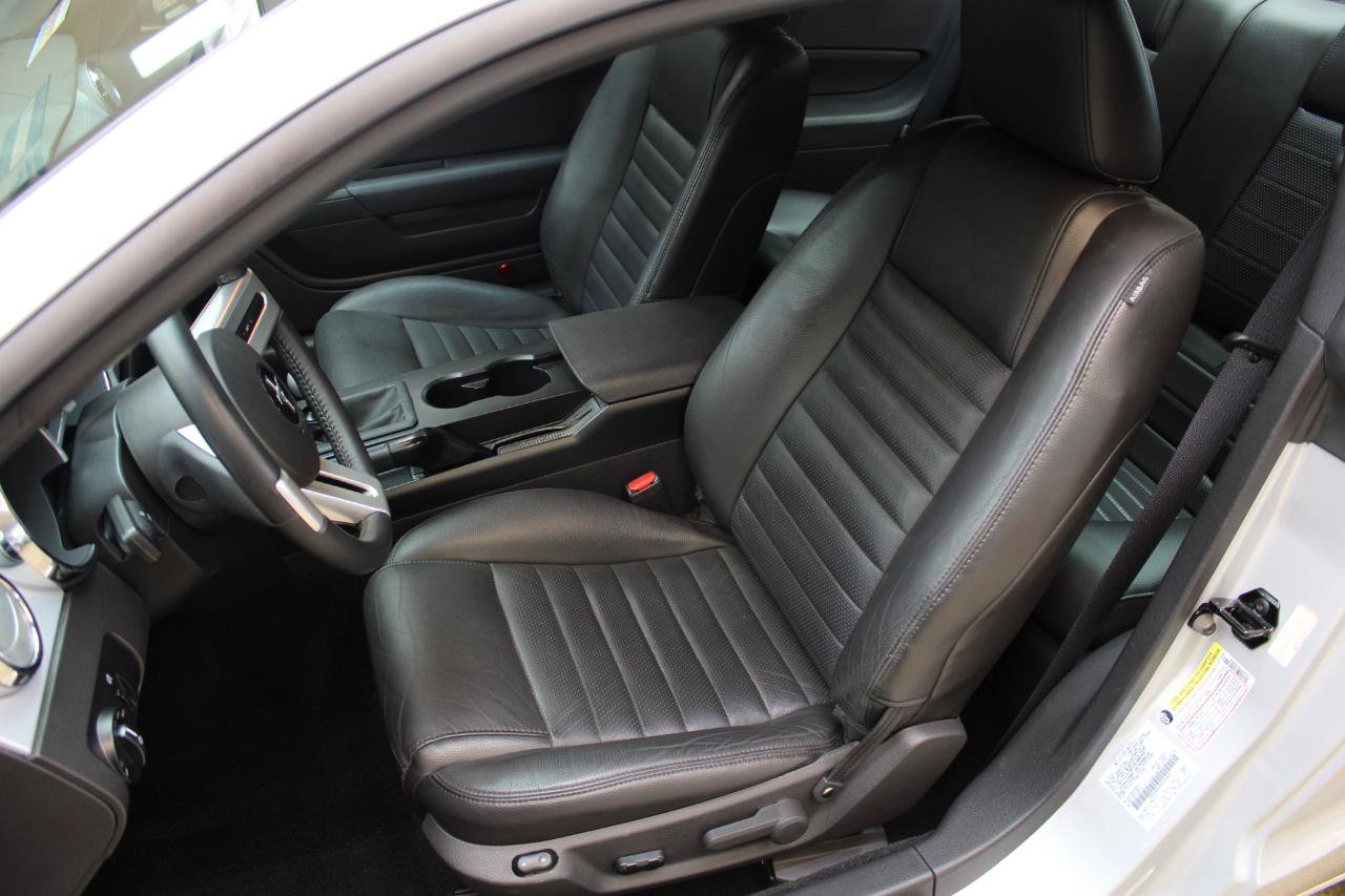 Used 2005 Ford Mustang GT RWD image 29