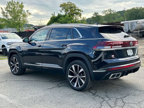 Used 2026 Volkswagen Atlas Cross Sport SEL Premium R-Line AWD/4WD image 4