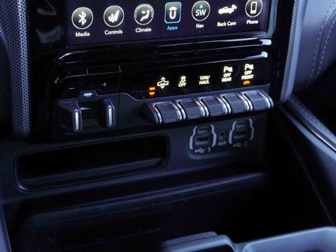 Used 2020 RAM 1500 Limited image 28