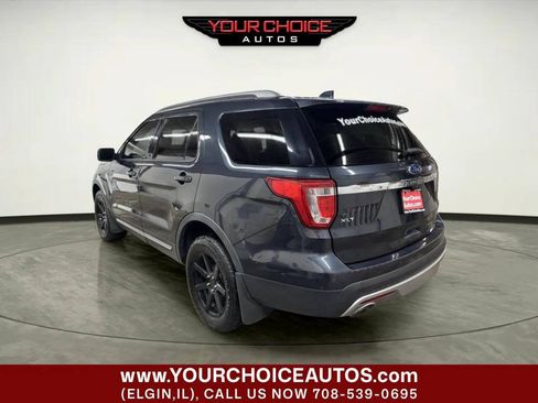 Used 2017 Ford Explorer XLT w/ Equipment Group 201A AWD/4WD image 3