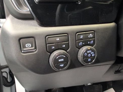 New 2026 Chevrolet Silverado 3500 LT w/ All Star Edition AWD/4WD image 17