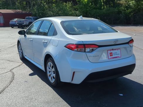 Certified 2025 Toyota Corolla LE image 8