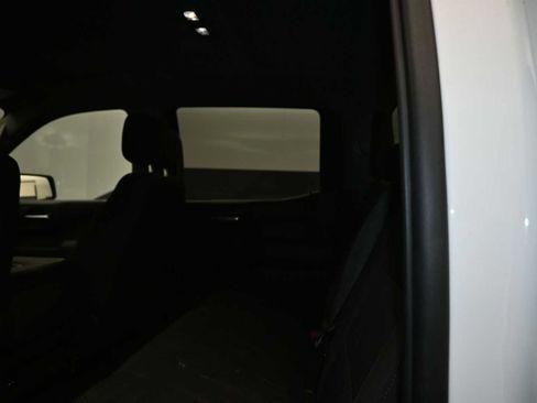 Used 2022 Chevrolet Silverado 1500 Custom AWD/4WD image 19