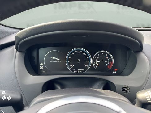 Used 2018 Jaguar F-PACE S image 26