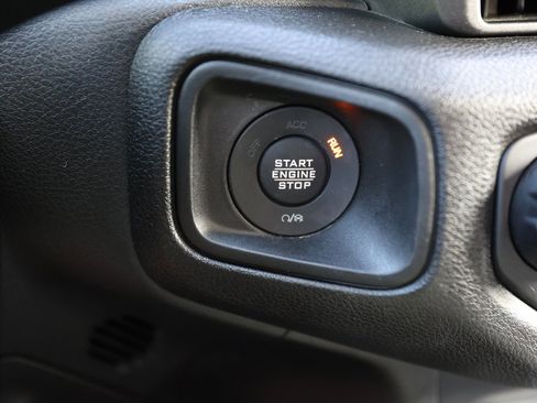 Used 2024 Jeep Wrangler Sport S image 27