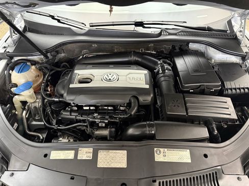 Used 2012 Volkswagen Eos Lux FWD image 17
