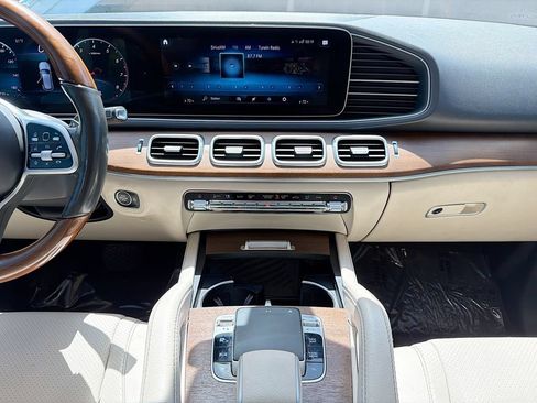 Used 2020 Mercedes-Benz GLE 350 w/ AMG Line Exterior image 18
