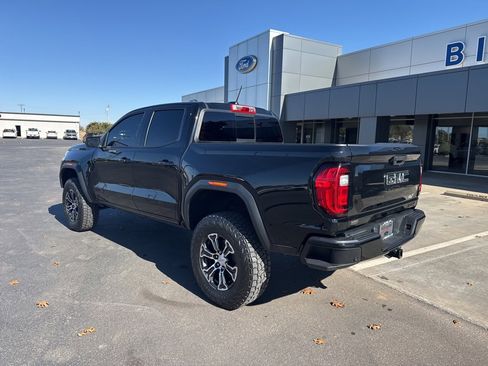 Used 2023 GMC Canyon AT4 w/ AT4 Premium Package image 4