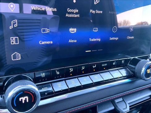 Certified 2024 Chevrolet Colorado Z71 w/ Z71 Convenience Package 2 image 36