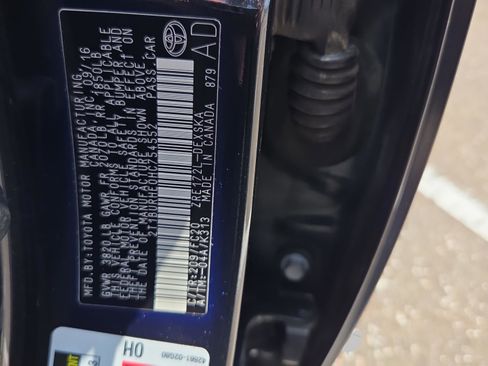 Used 2017 Toyota Corolla SE FWD image 30