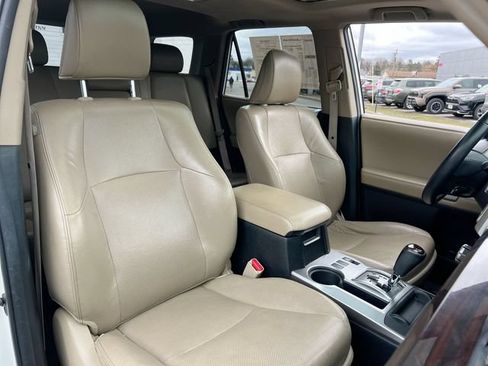 Used 2018 Toyota 4Runner Limited AWD/4WD image 27
