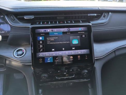 Certified 2025 Jeep Grand Cherokee L Overland w/ Luxury Tech Group IV AWD/4WD image 29