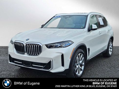 Used 2024 BMW X5 xDrive40i w/ Premium Package image 7