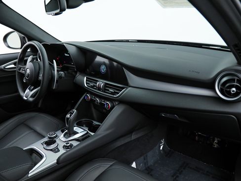 New 2025 Alfa Romeo Giulia w/ Driving Assist Package RWD image 10