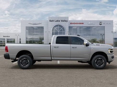 New 2026 RAM 3500 Laramie w/ Towing Technology Group AWD/4WD image 21