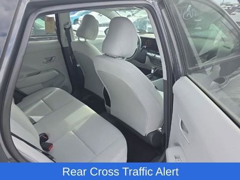 Used 2025 Hyundai Kona SEL image 12