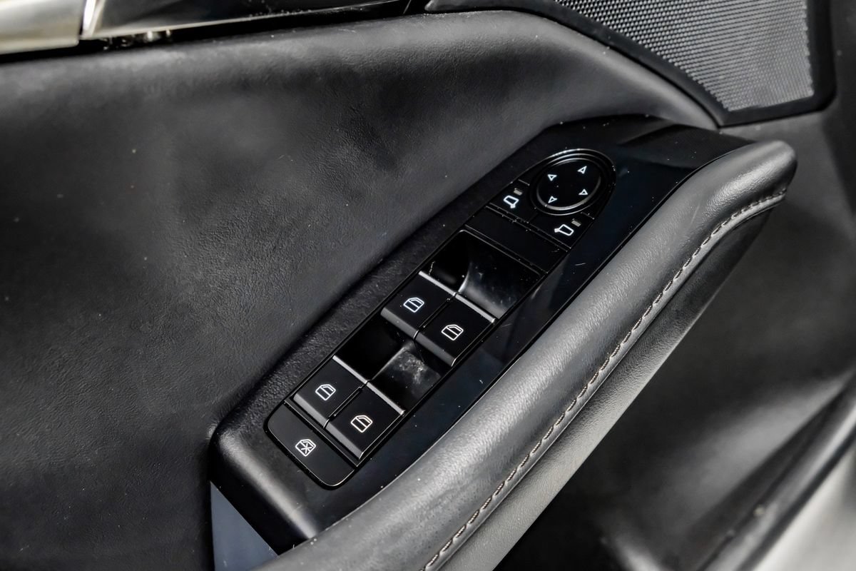 Used 2024 MAZDA MAZDA3 s FWD image 34