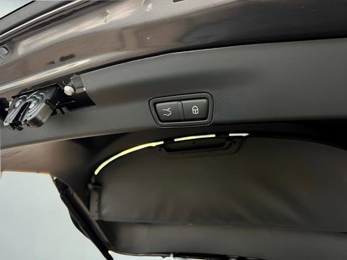 Used 2023 Alfa Romeo Stelvio Sprint image 26