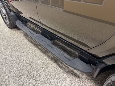 Used 2025 GMC Hummer EV 3X w/ LPO, Sport Package image 46