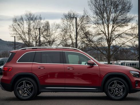 New 2026 Mercedes-Benz GLB 250 GLB 250 image 5