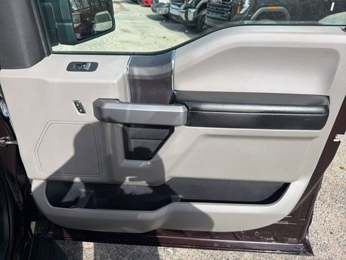 Used 2018 Ford F150 XLT AWD/4WD image 23