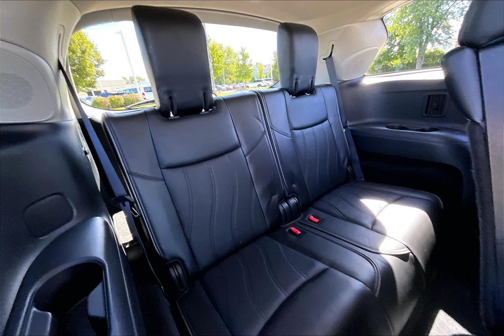 Used 2013 INFINITI JX35 AWD w/ Premium Pkg image 33