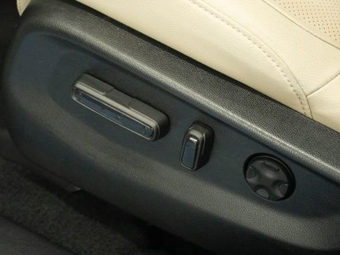 Used 2021 Honda CR-V EX-L image 18