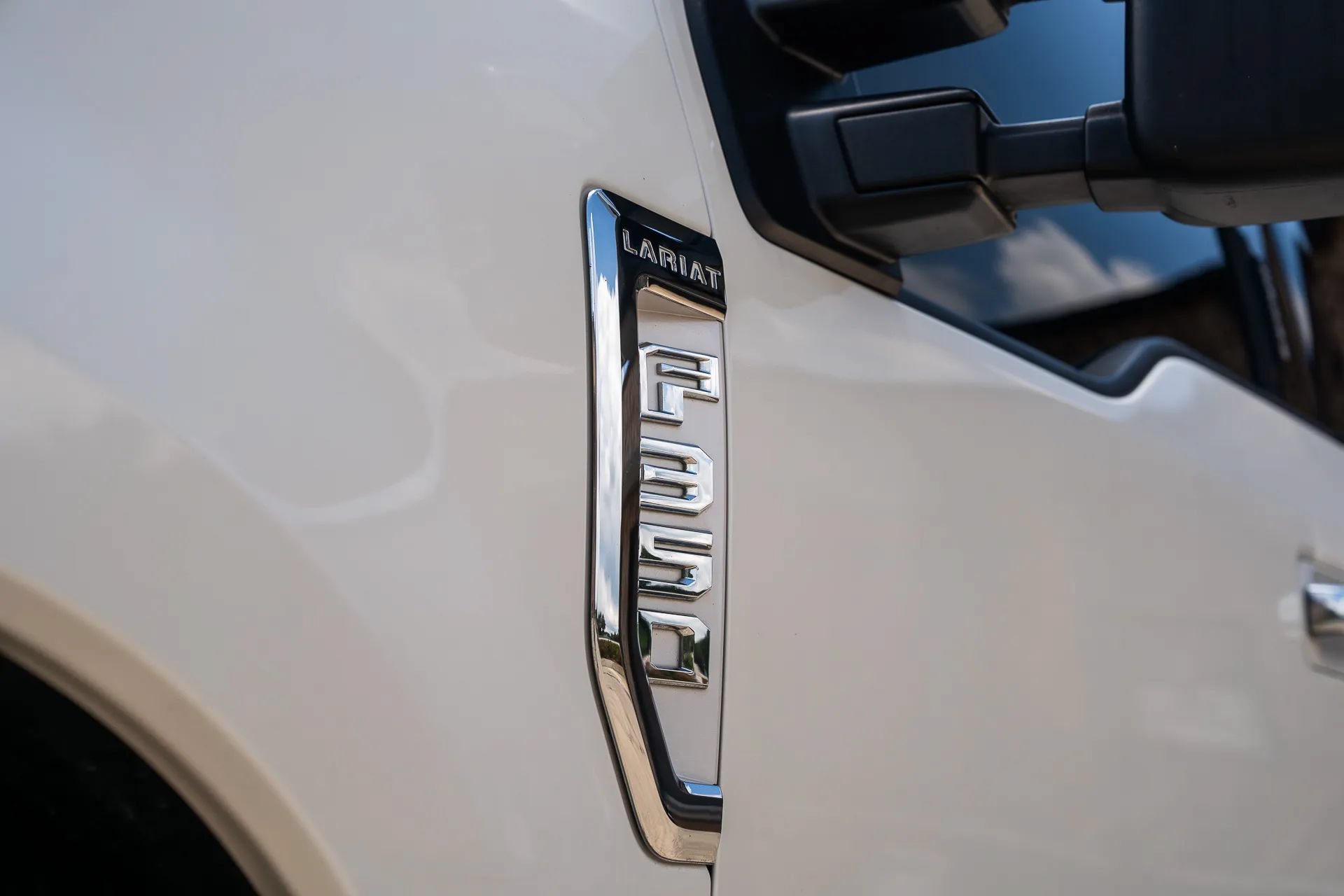 Used 2019 Ford F350 Lariat w/ Lariat Value Package AWD/4WD image 15