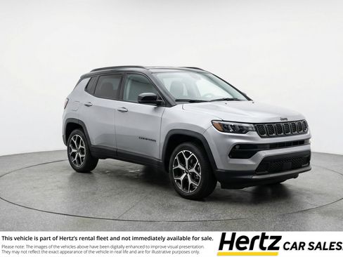 Used 2025 Jeep Compass Limited image 1