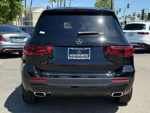 New 2026 Mercedes-Benz GLB 250 image 18