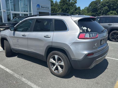 Used 2022 Jeep Cherokee Limited AWD/4WD image 5