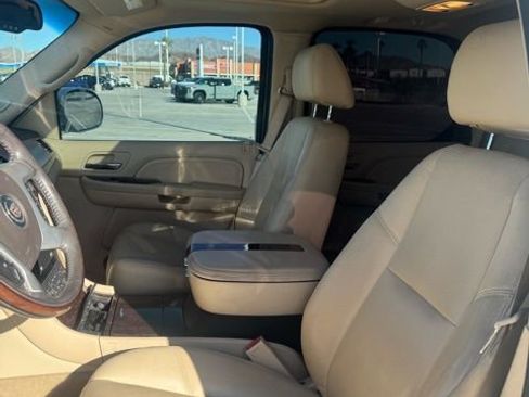 Used 2008 Cadillac Escalade 2WD image 6