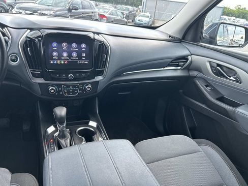 Used 2021 Chevrolet Traverse LT FWD image 22