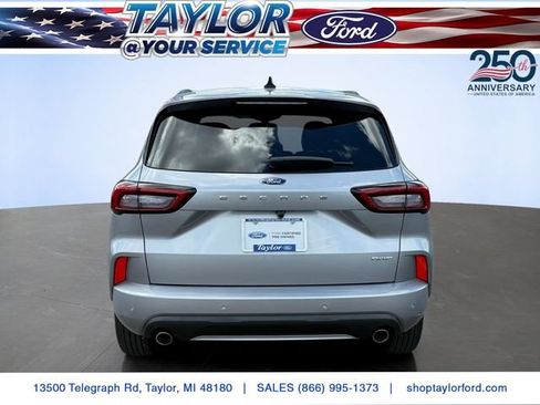Used 2024 Ford Escape ST-Line w/ Tech Pack #1 AWD/4WD image 4