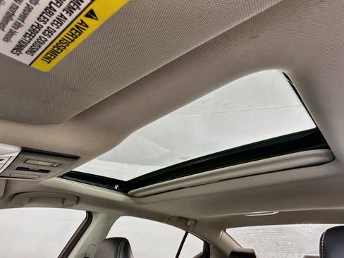 Used 2023 Nissan Altima 2.5 SL FWD image 16