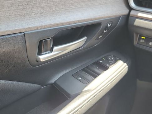 Used 2025 Toyota Grand Highlander AWD image 20