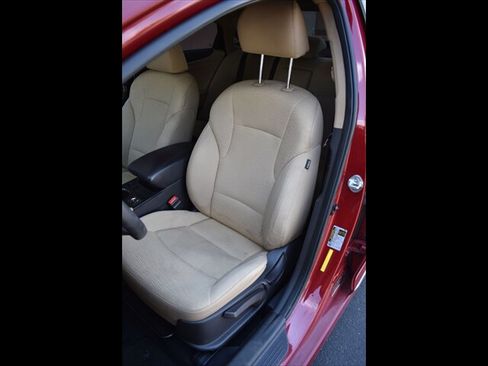 Used 2015 Hyundai Sonata Hybrid FWD image 16