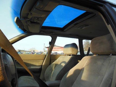 Used 1993 Subaru Legacy LS image 23