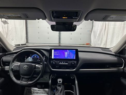 Used 2025 Toyota Grand Highlander FWD image 43