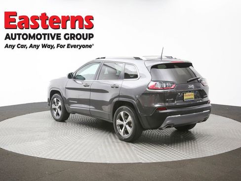 Used 2021 Jeep Cherokee Limited image 61