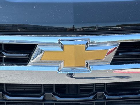 Used 2025 Chevrolet Silverado 1500 LT image 40